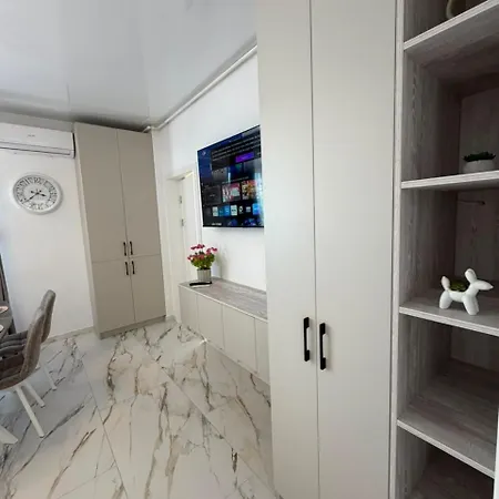 Luxury In Almar Mamaia Nord Daire *